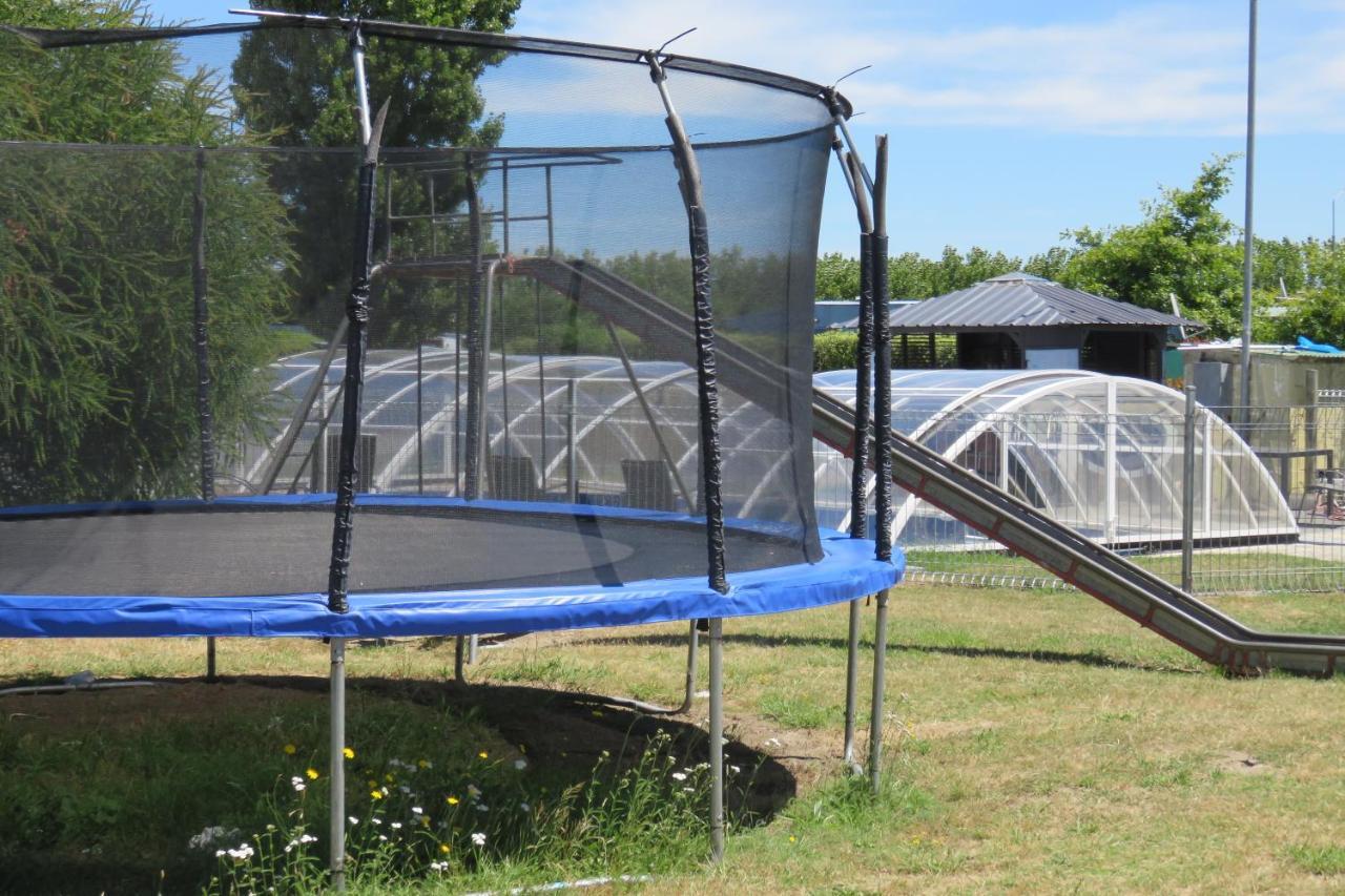 Fernside Rangiora Eco Holiday Park מראה חיצוני תמונה